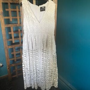 Nicholas (Australia) ivory lace dress, US 12, EUC.